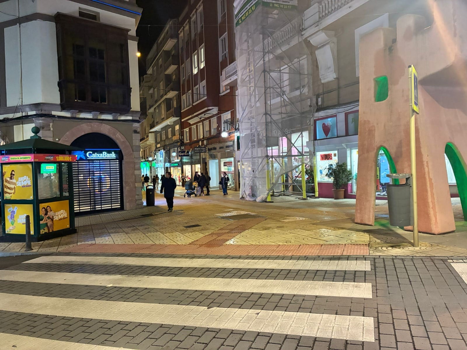 Piso en venta en Calle Julián Ceballos torrelavega (1) Venta de piso Julián Ceballos Torrelavega 5 habitaciones