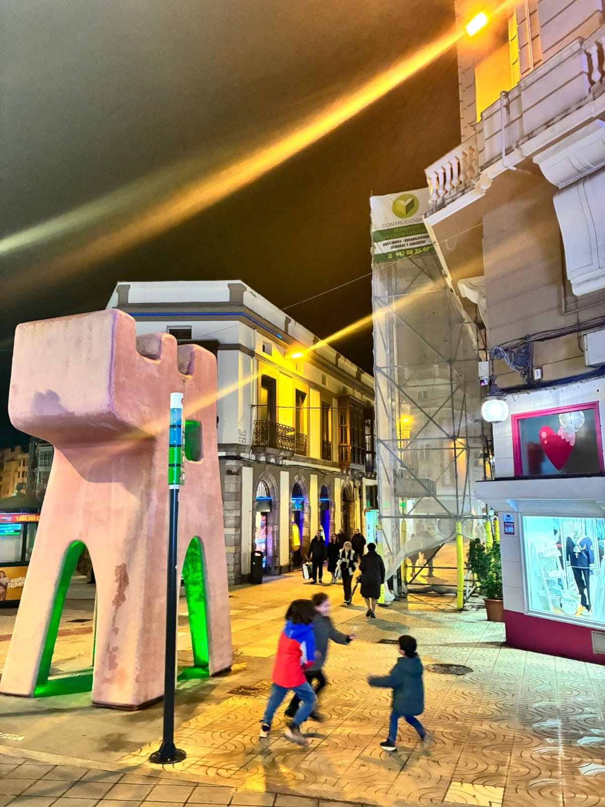 Piso en venta en Calle Julián Ceballos torrelavega (3) piso céntrico Torrelavega