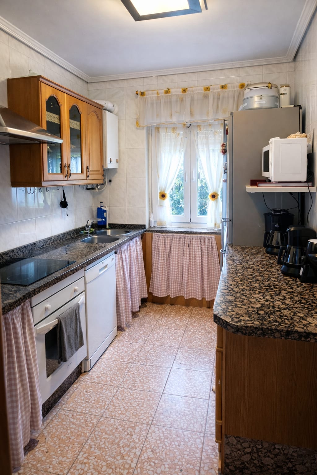 cocina piso en venta en Santander cerca rotonda de los osos